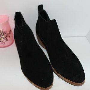 Dolce Vita Suede Ankle Boots size 9.5